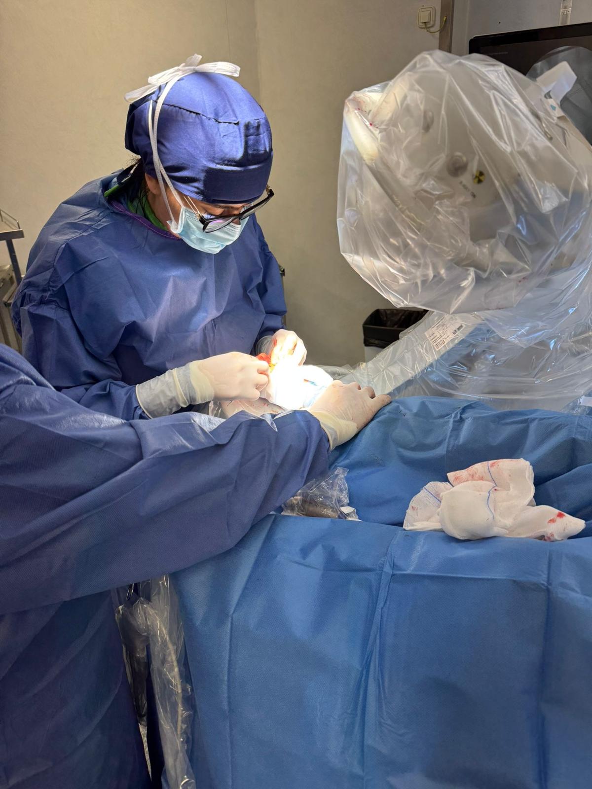 Proceso quirúrgico mínimamente invasivo